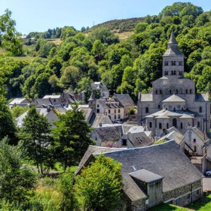Lilas, Gite Saint Antoine, Orcival, Entre Sancy Et Volcans. Exterior photo